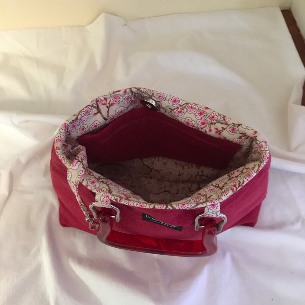 Red cloth purse from Brown Bag Couture - Picture 4 of 6